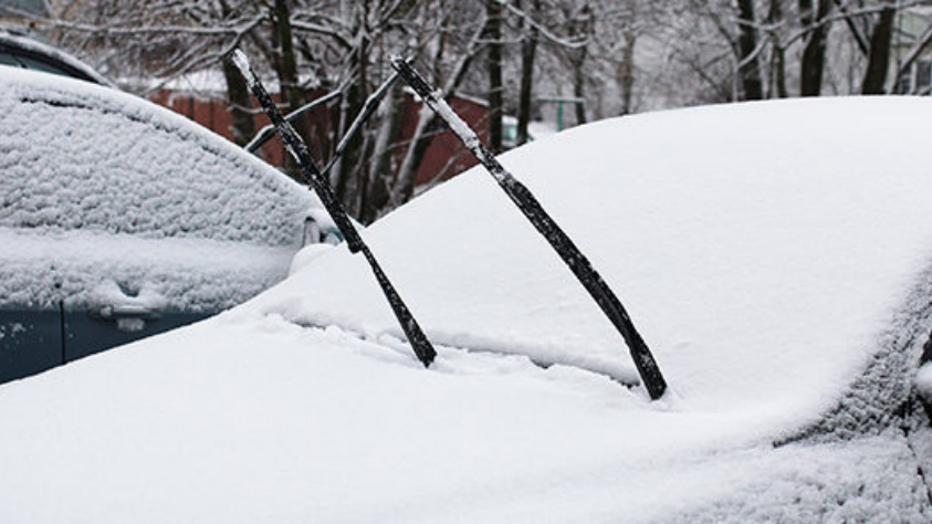 Make Sure Your Customers Are Using the Right Wipers for Winter Driving